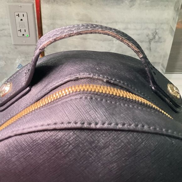 Henri Bendel Backpack - Picture 8 of 9